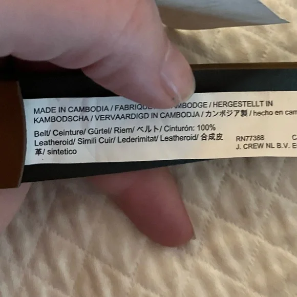 J Crew Classic brown leather, brass buckle dress belt M/L 36” preppy core - Picture 4 of 9